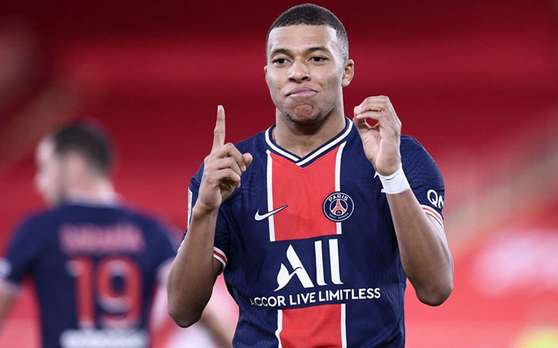 berita bola gaji mbappe