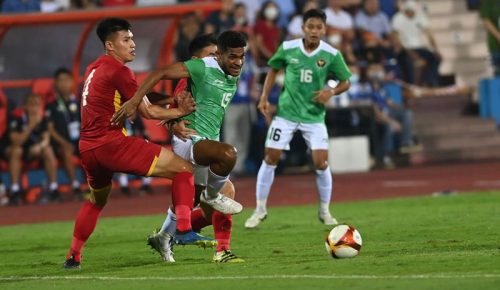 berita bola indonesia vietnam