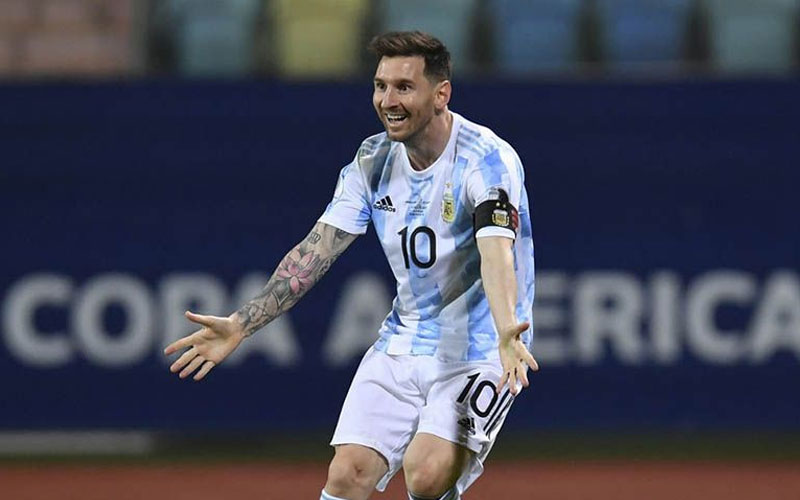 piala dunia trofi messi