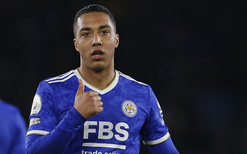 berita bola youri tielemans - Ekings