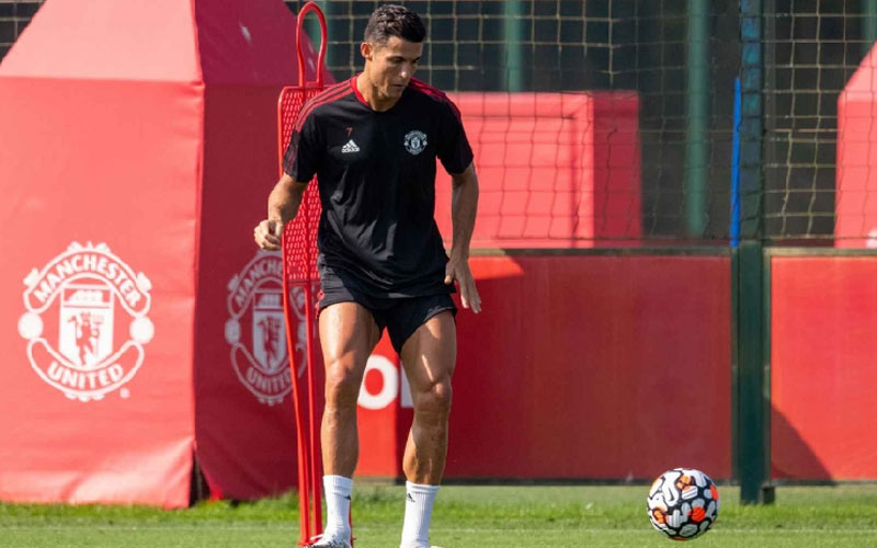 berita bola latihan ronaldo - Ekings