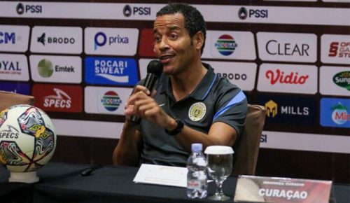 berita bola pelatih curacao - Ekings