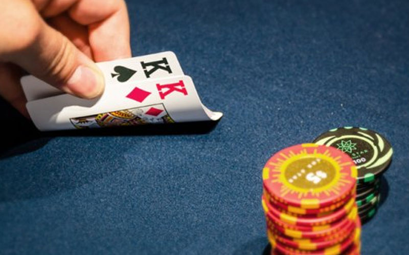 poker online tangan keberuntungan - Ekings