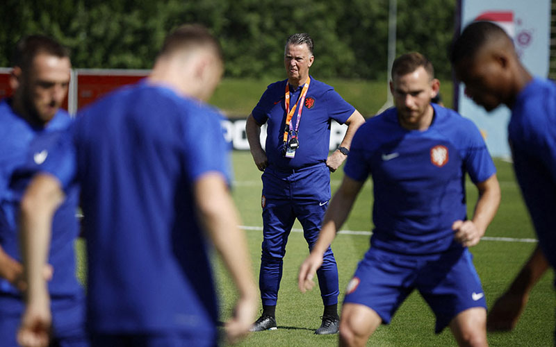 berita bola persiapan belanda - Ekings