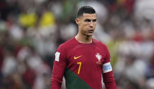 berita bola ronaldo keluar - Ekings