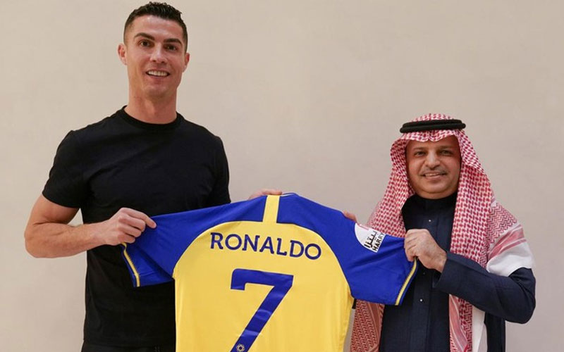 berita bola ronaldo pindah - Ekings