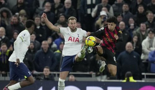 berita bola tottenham unggul - Ekings