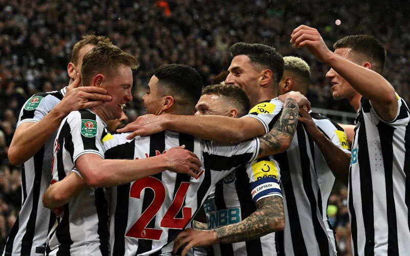 berita bola kabar newcastle - Ekings