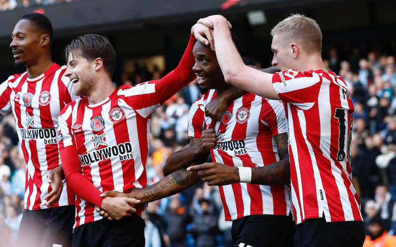 berita bola rekor brentford - Ekings