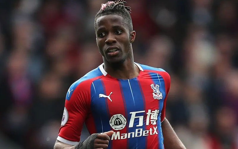 berita bola wilfried zaha - Ekings