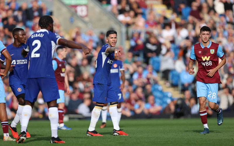 berita bola burnley chelsea - Ekings