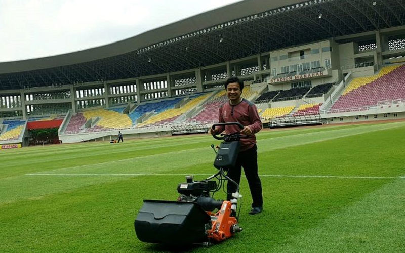 rumput di manahan piala dunia u17 - Ekings